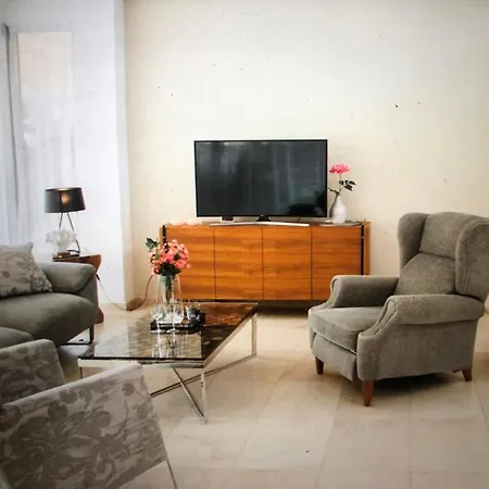 4 A Playa Amadores-chalet Moderno